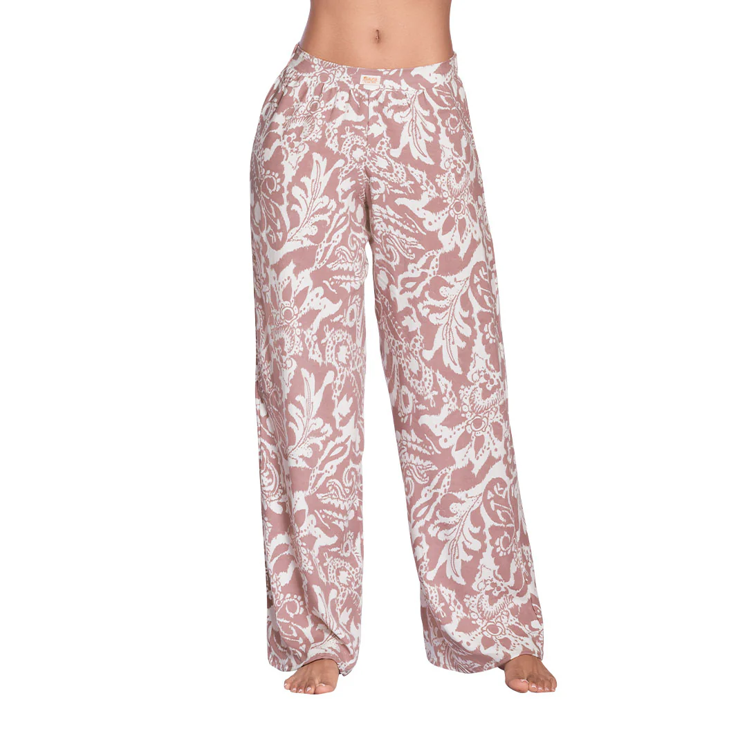 PANTALÓN ELABORADO EN CHALIS CON BOTA AMPLIA - Image 3
