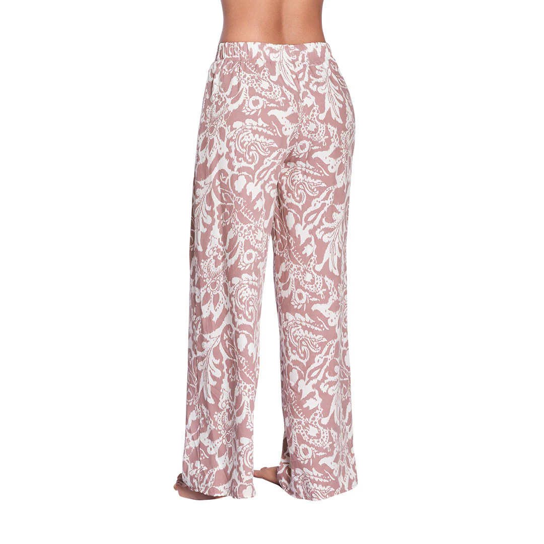 PANTALÓN ELABORADO EN CHALIS CON BOTA AMPLIA - Image 4